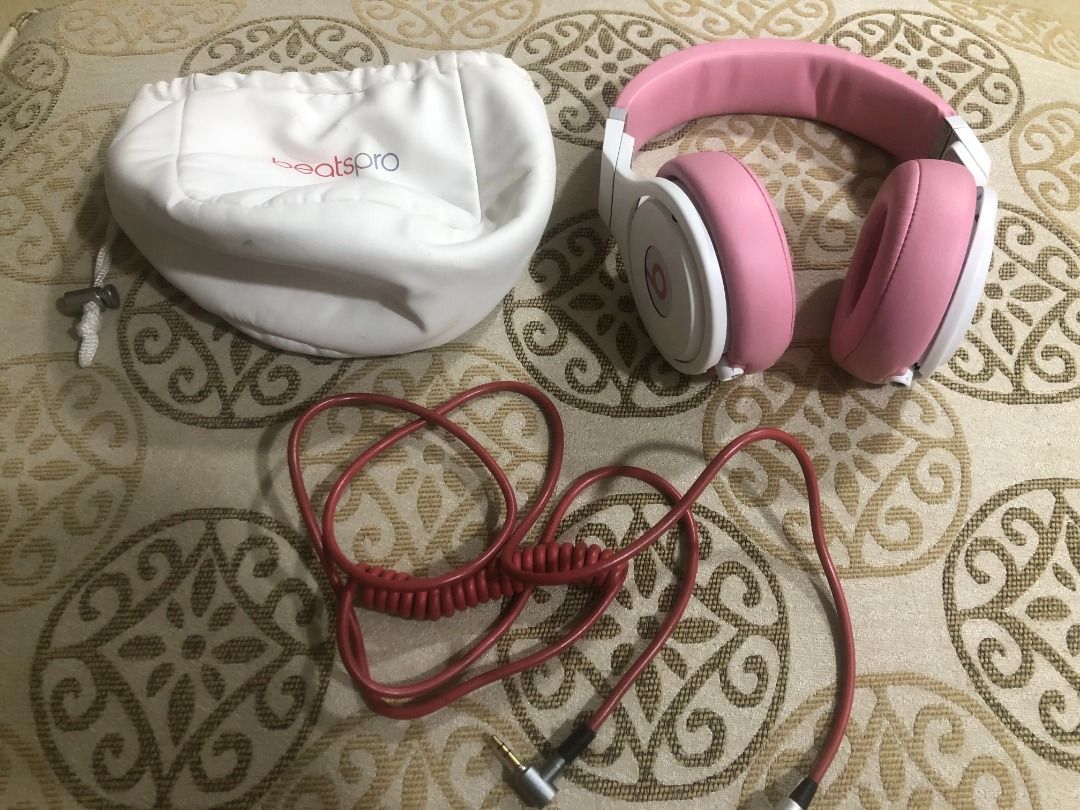 Beats Pro Over-Ear Wired Headphones - Nicki Pink (Category: Headphones & Headsets) located in Quezon City. Submitted by outoftheboxph (Listing ID 1247201991, Image 1). Description: Beats Pro over-ear headphones Condition: Slightly used Issue: Pouch is already peeling. =====Features===== Designed for Flat Frequency Response Passive Noise Isolation Adjustable, Padded Headband Flip-Up Ear Cups Lightweight and Durable Aluminum Frame Dual In/Out Ports