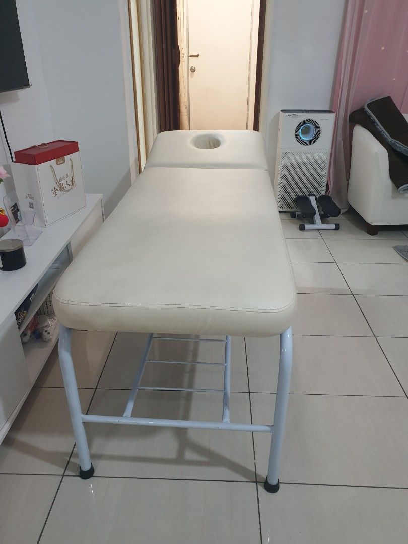 Beauty bed, Furniture & Home Living, Furniture, Bed Frames & Mattresses