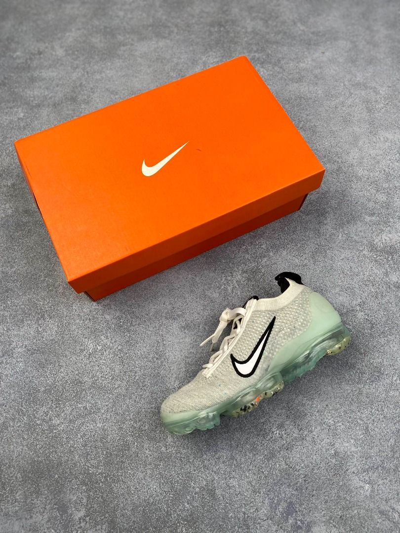 All store vapormax colors
