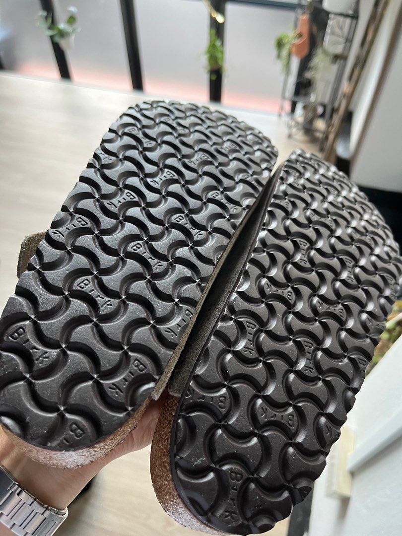 womens birkenstock taupe suede