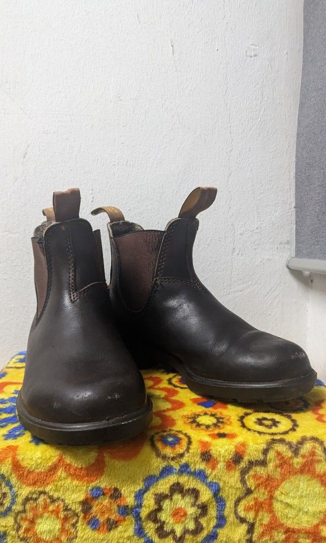 Oxblood blundstones clearance