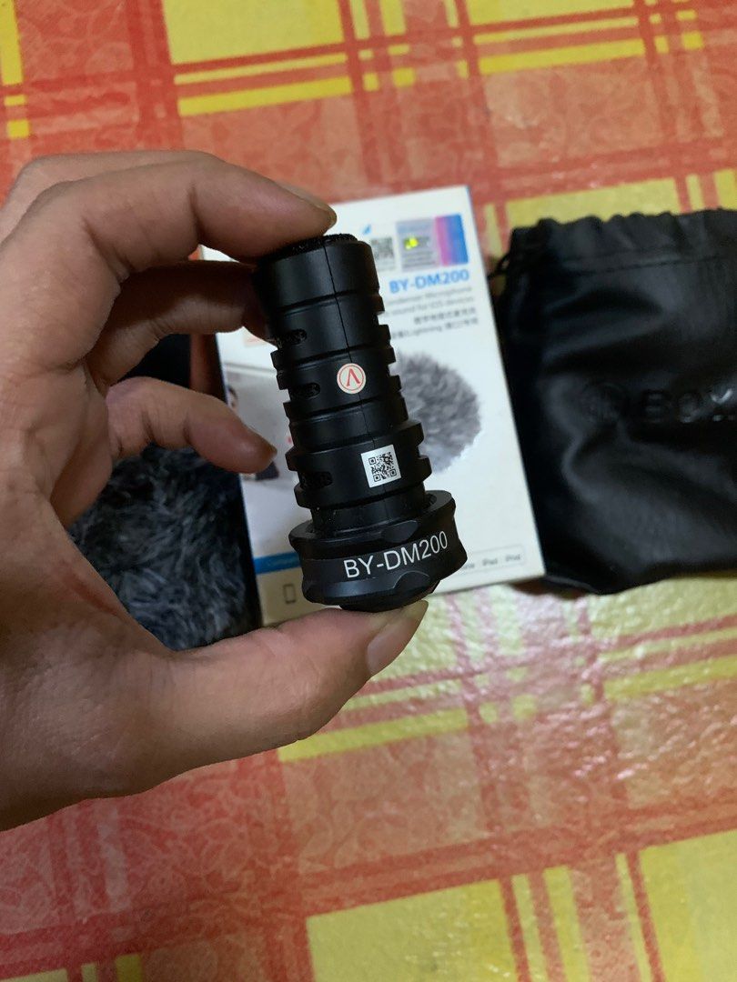 boya by-dm200 digital stereo lightning mic, Audio, Microphones on Carousell