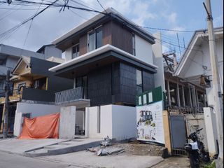 Brand New 3 Storey Townhouse in GSIS Village Brgy Bahay Toro Quezon City for Sale