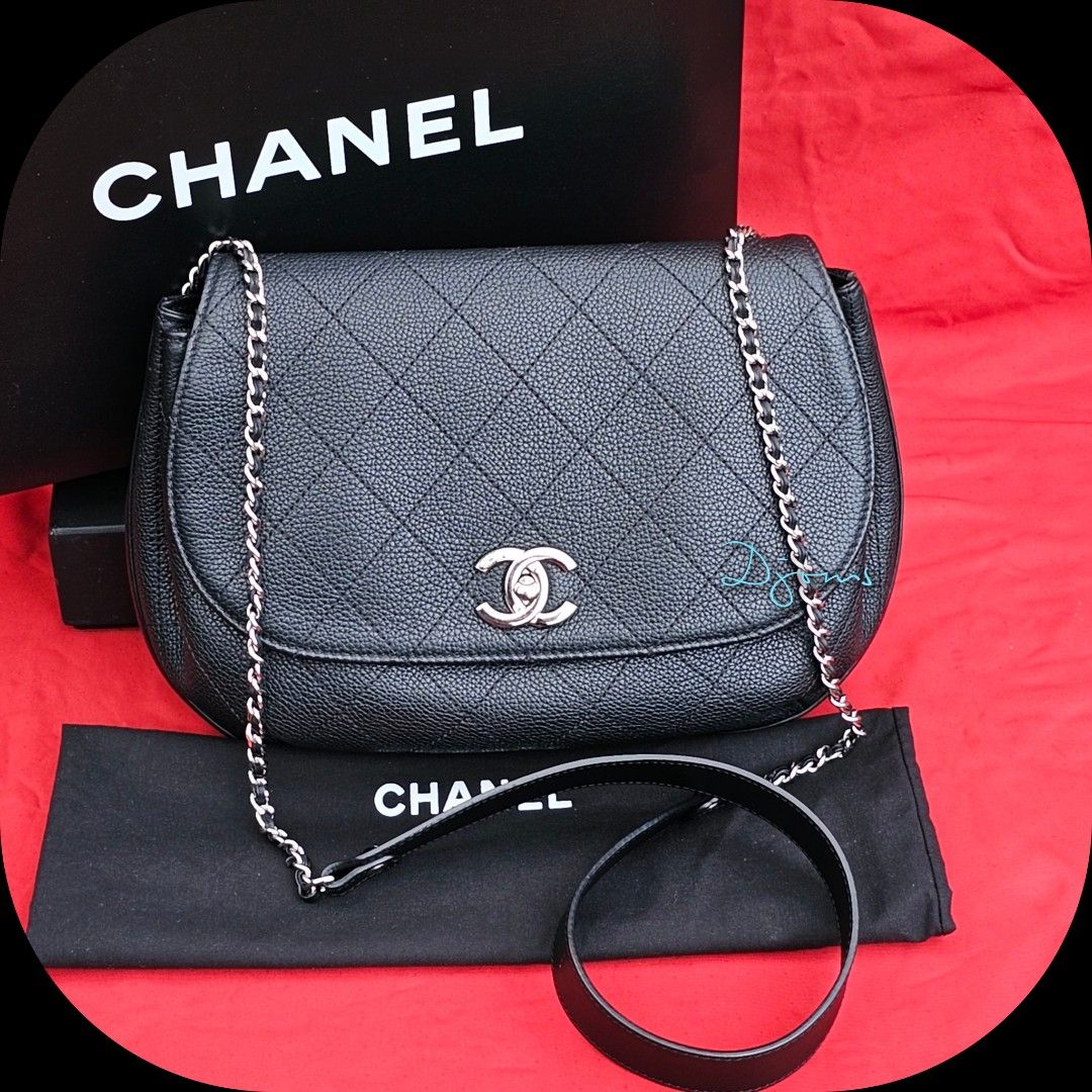 Chanel medium flap deals bag crossbody