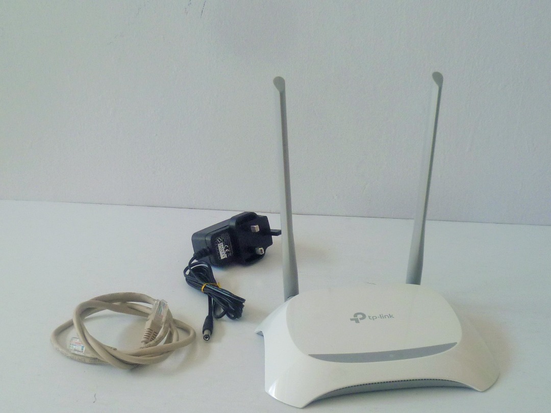 Complete Set Wireless Router TP-LINK 300M bps Wireless N Router ( Model ...