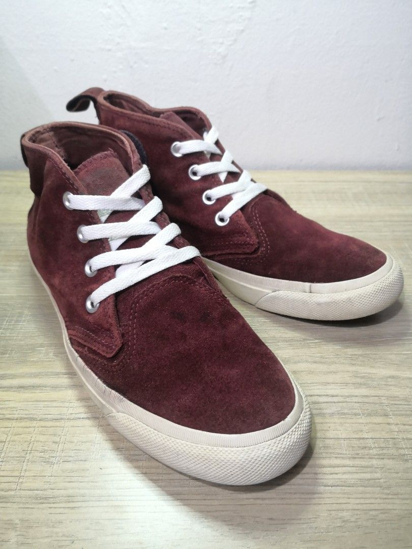 Deep red converse 2025