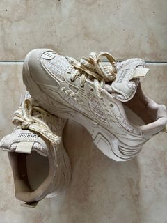 (Category: ) located in . Submitted by swagclothes (Listing ID 1247117878, Image 1). Description: .