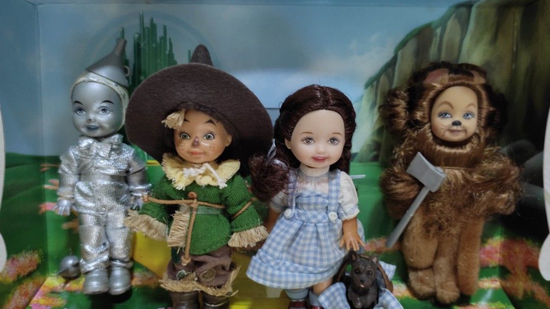 wizard of oz porcelain doll