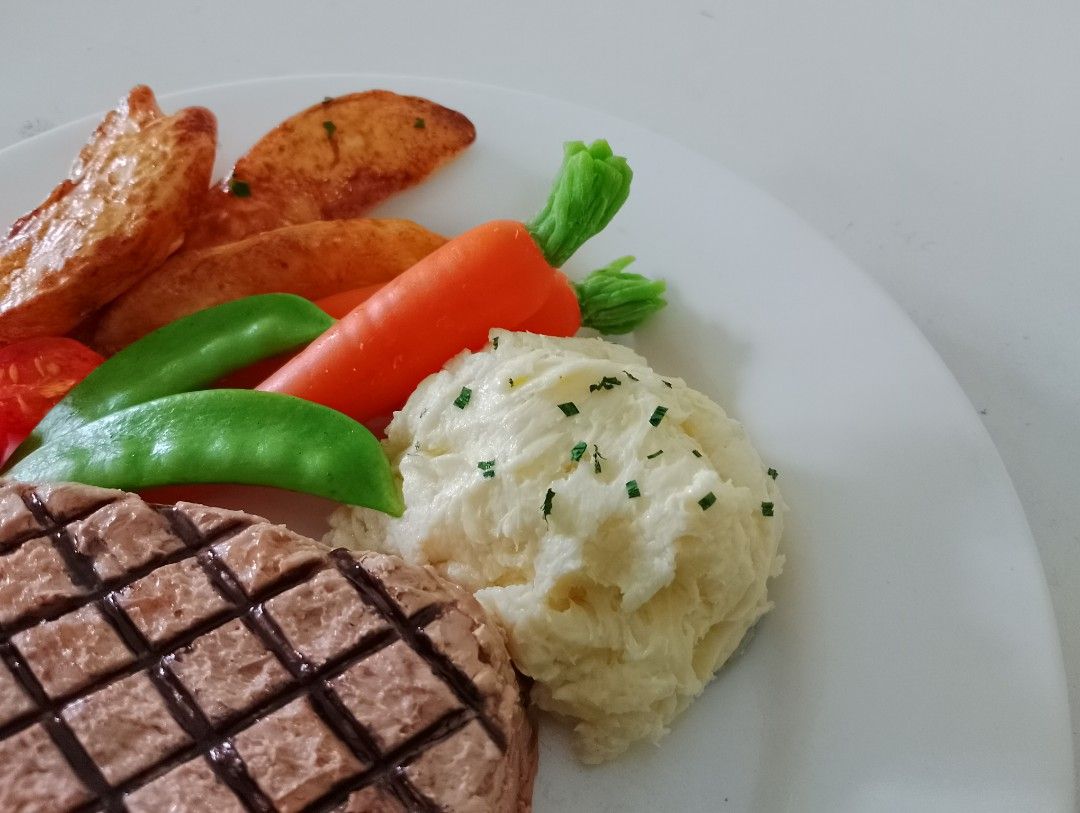 "Fabricate Fake food" fake food for display)will make base on photos