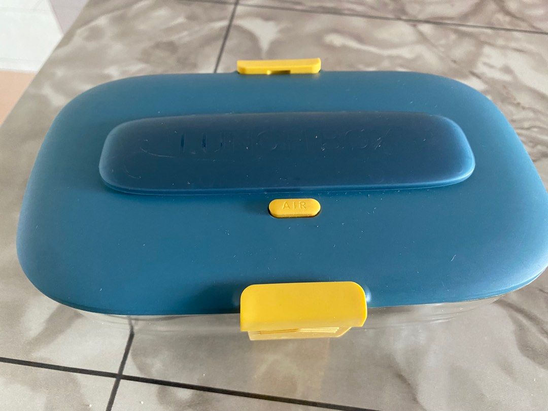 Glass lunch boxes, Announcements on Carousell