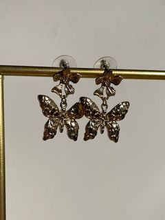 LOUIS VUITTON earring gold 18K K18 Gold diamond Single Pus Ideal