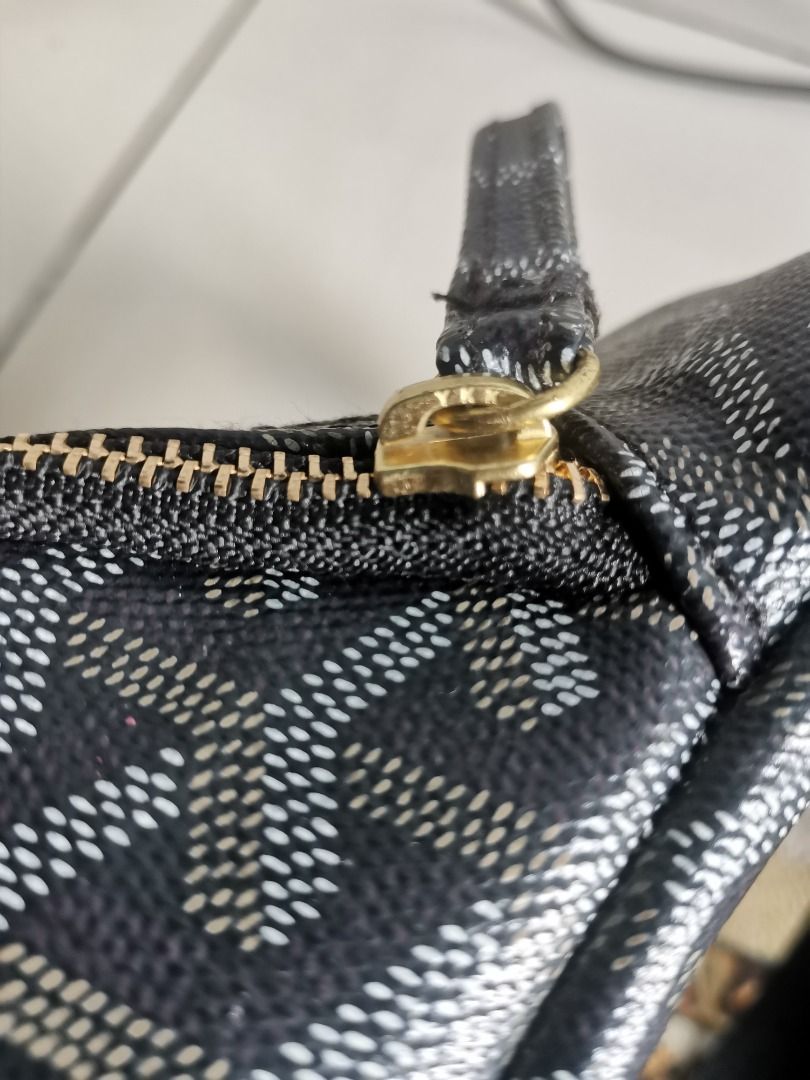 Goyard Waist Bag Cross Body Bag, Men's Fashion, Bags, Belt bags, Clutches  and Pouches on Carousell