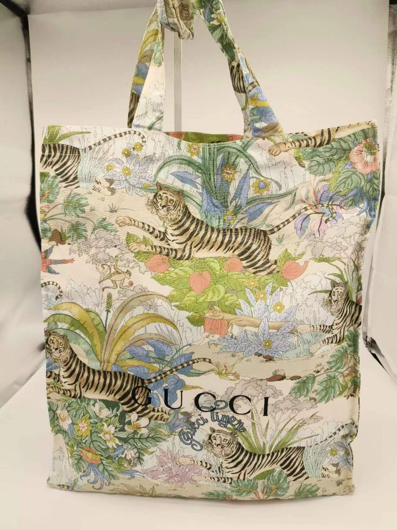 GUCCI 老虎圖案環保袋, 女裝, 手袋及銀包, 單肩包- Carousell