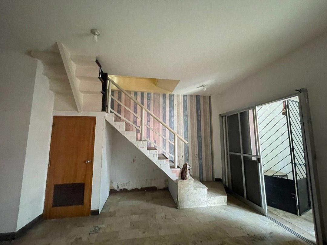 HOUSE AND LOT FOR SALE IN BAGO BANTAY QUEZON CITY 200SQM on Carousell