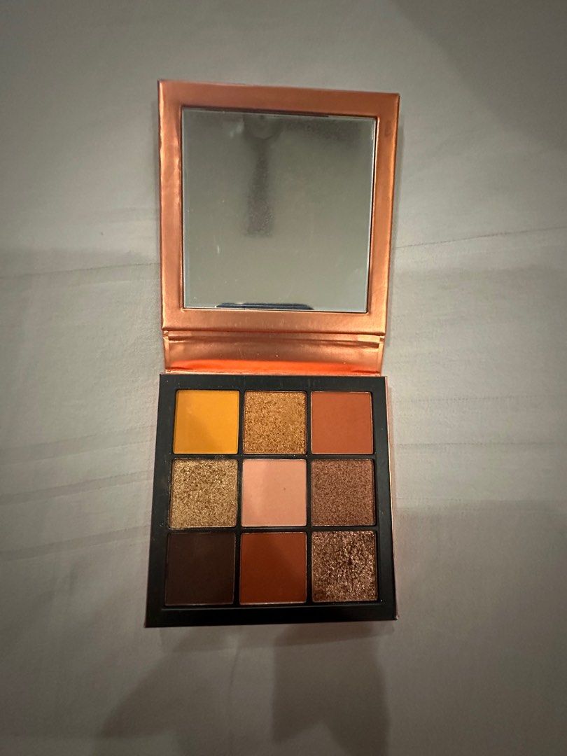 Huda Beauty Topaz Obsessions Eyeshadow Palette, Beauty & Personal Care
