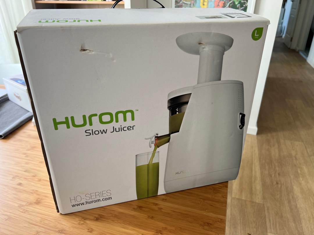 Hurom Korean Slow Juicer White Color HO series, TV & Home Appliances, Kitchen Appliances