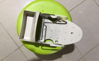 Iron Holder