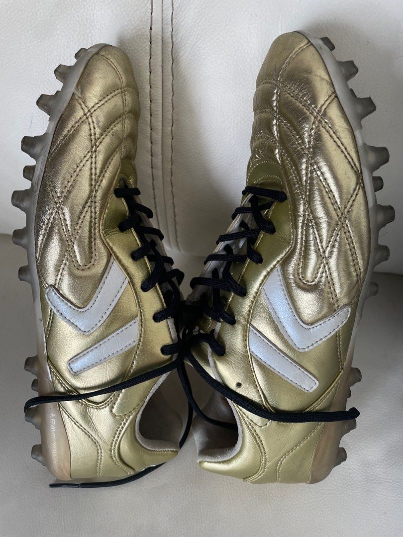 Kelme kangaroo leather new arrivals soccer cleats