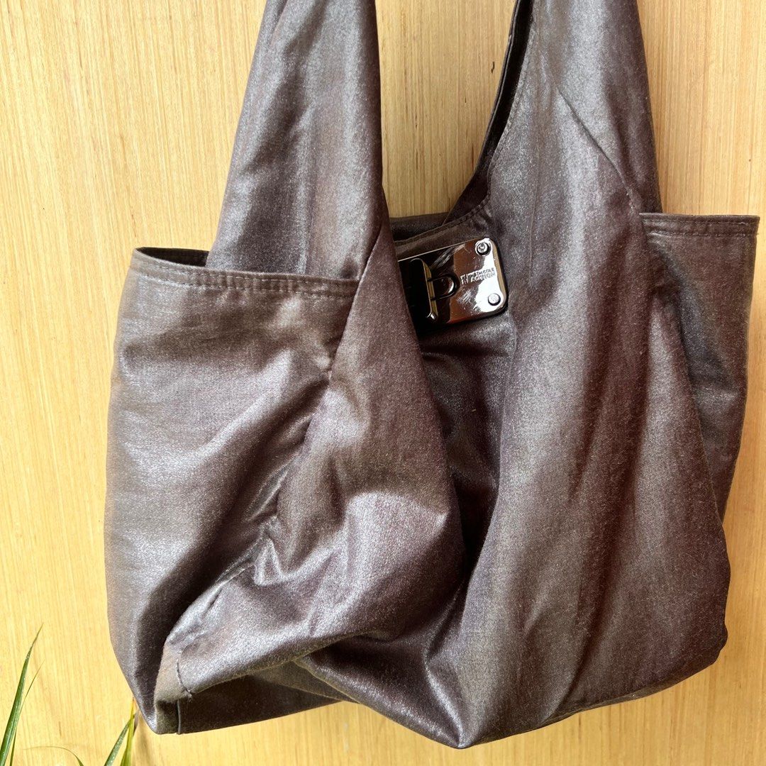 Kenneth cole 2025 reaction handbags clearance