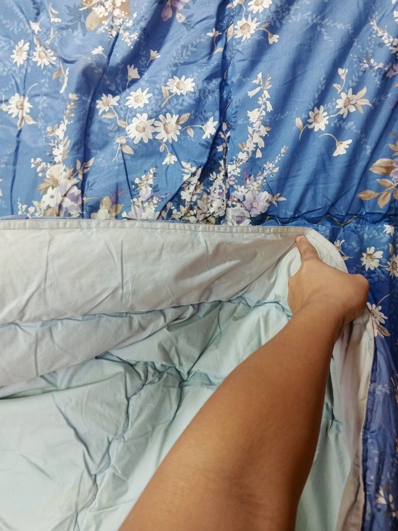 KING SIZE COMFORTER japan surplus on Carousell