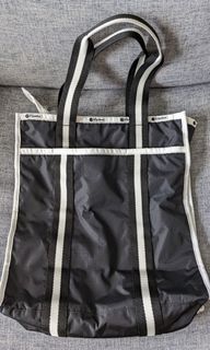 （分類：）位於 。 由 decluttering121 提交（商品編號 1247124120，圖片 1）。簡介： 。