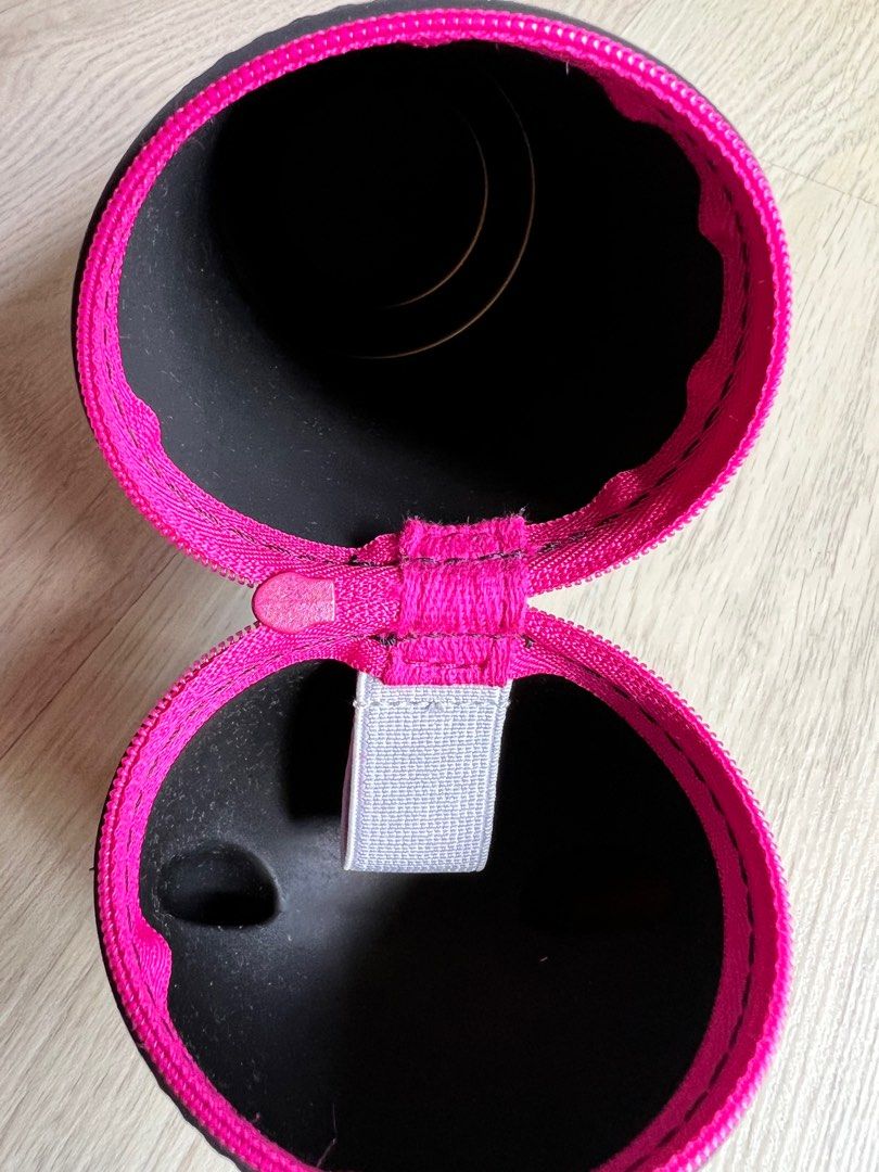 Lihit Lab PuniLabo Silicon Stand Pen Case, Hobbies & Toys, Stationery