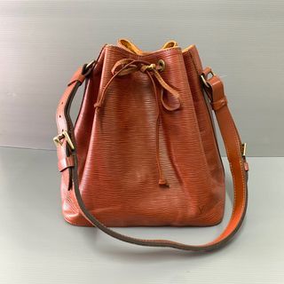 LOUIS VUITTON Louis Vuitton Petit Noe M44107 Epi Leather Red Gold Hardware  Drawstring Shoulder Bag Women's