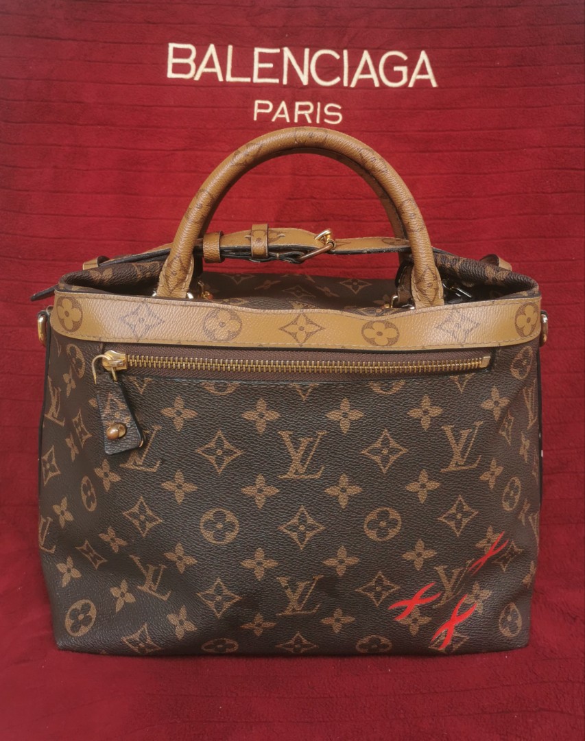 Louis Vuitton City Cruiser Monogram Reverse, Crossbody, Handbag