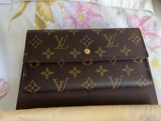 Authentic Louis Vuitton LV long Trifold wallet, Luxury, Bags & Wallets on  Carousell