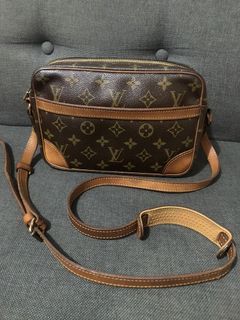 PRELOVED Louis Vuitton Trocadero 27 Shoulder Bag with new strap SD0013 –  KimmieBBags LLC