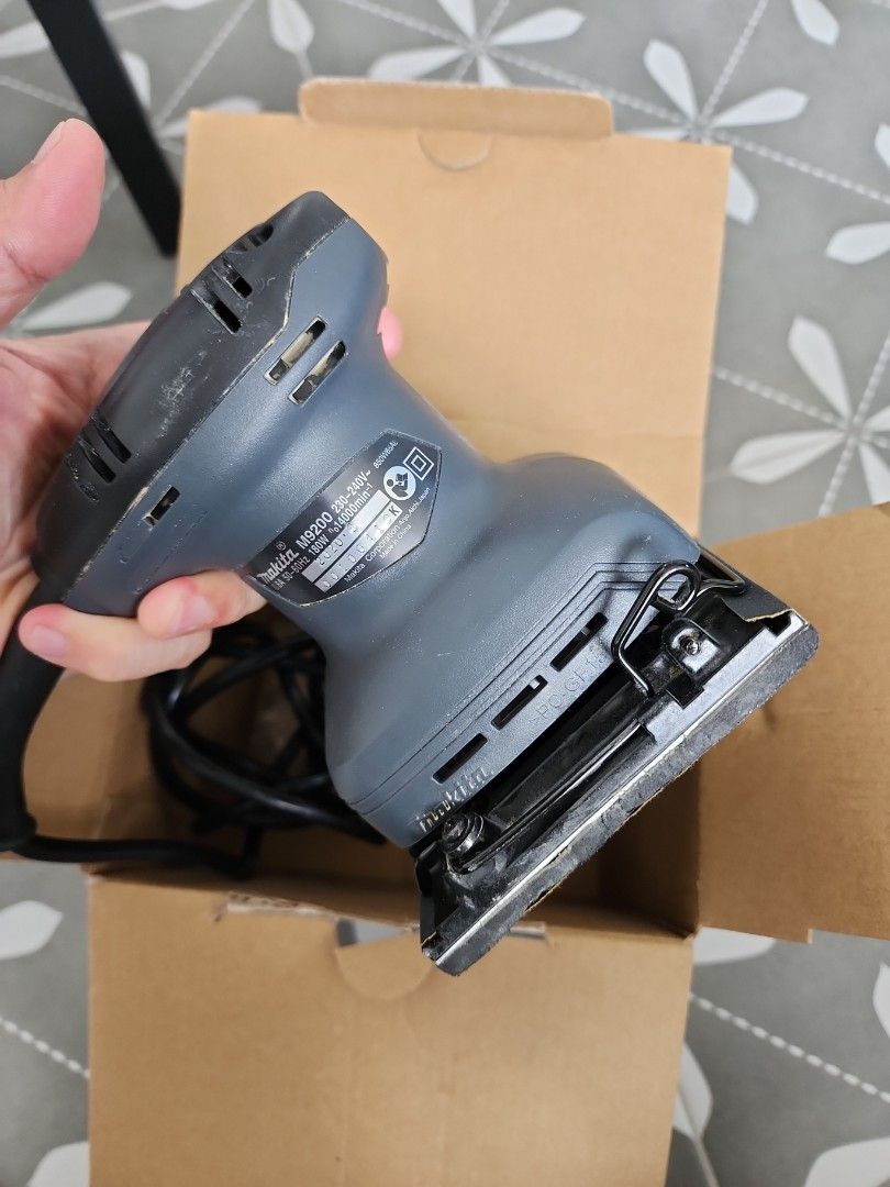 Makita palm sander tool, TV & Home Appliances, Other Home Appliances on