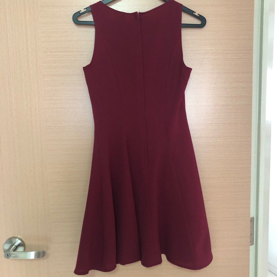 Maroon on sale casual dress