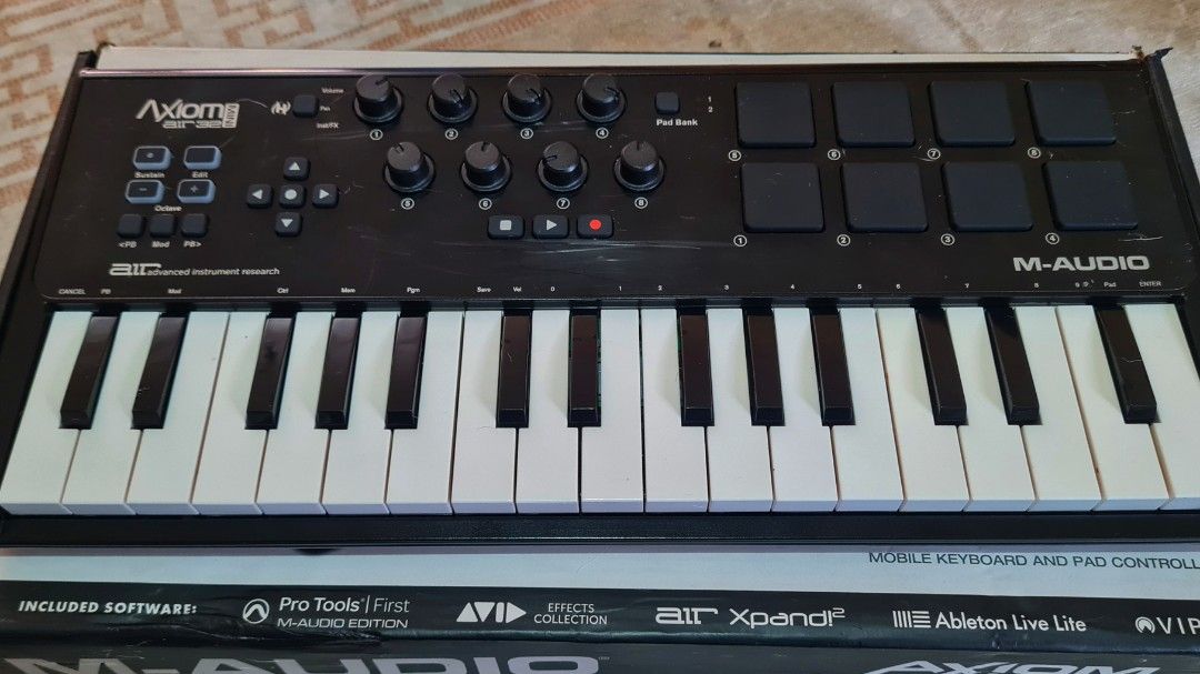 M-Audio Axiom Air Mini 32 (Category: Other Audio Equipment) located in Antipolo. Submitted by ventt (Listing ID 1247162799, Image 1). Description: Di masyadong nagamit nasa box lang. 0933 518 8494.