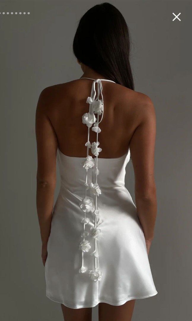 White dress meshki online