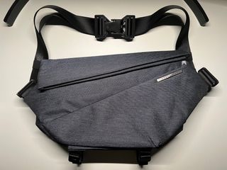 （分類：）位於 。 由 ux860 提交（商品編號 1247295095，圖片 1）。簡介： 。