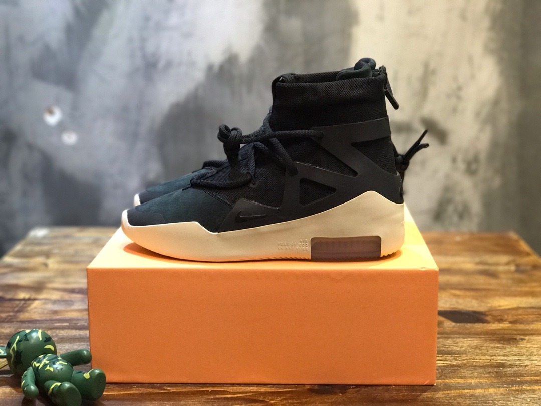 Nike Air Fear Of God 1 black AR4237-001, 名牌, 鞋及波鞋- Carousell