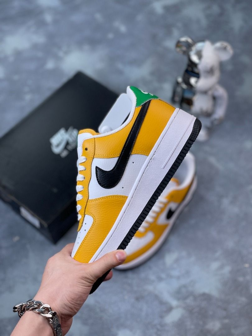 Air force one online white and yellow
