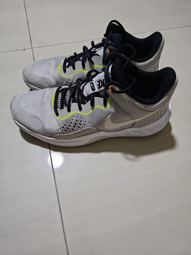 Mens basketball shoes under 5 hot sale