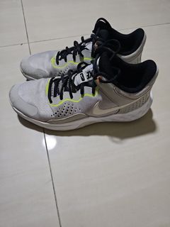 (Category: ) located in . Submitted by usedsoles (Listing ID 1247282706, Image 1). Description: .