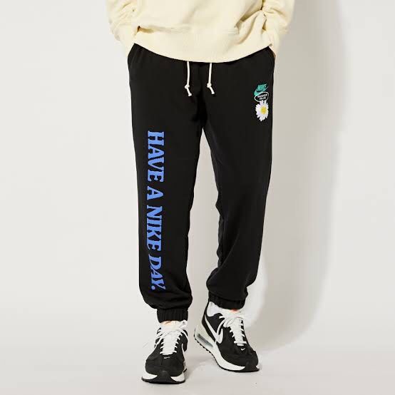 Nike Jogger Men s Fashion Bottoms Joggers on Carousell