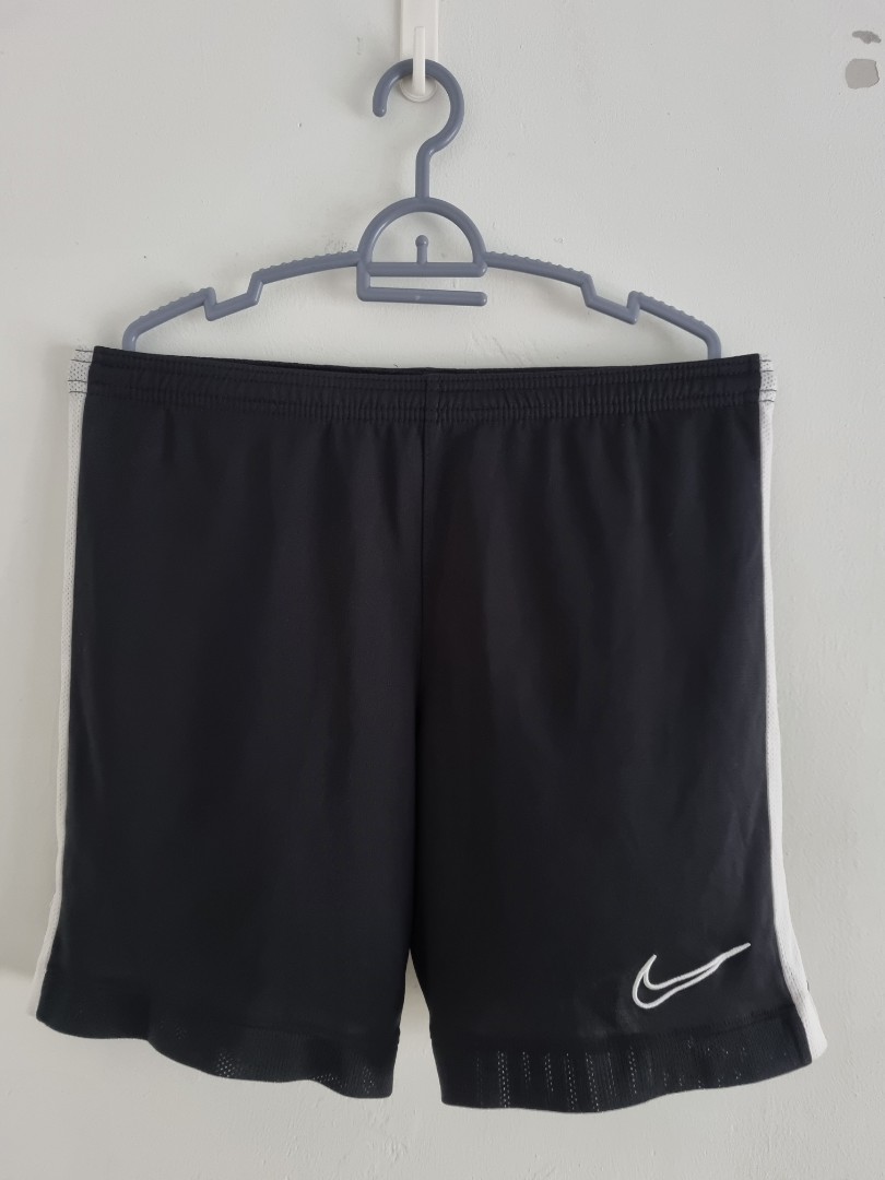 Nike Running Short Men S Fashion Activewear On Carousell