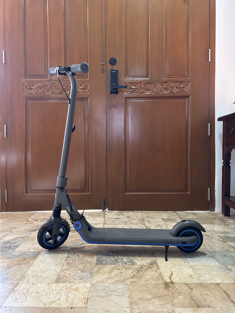 NINEBOT E10 E-kickscooter (electric), Sports Equipment, Sports & Games ...