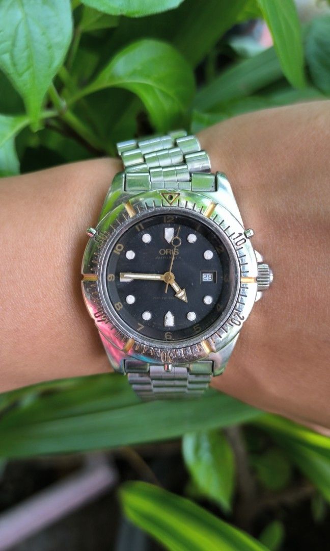 Oris Automatic (Category: Men's Watches) located in Taguig. Submitted by j_watches007 (Listing ID 1247226090, Image 1). Description: For Sale Authentic Secondhand ⌚ Open for Layaway ✔ Oris Automatic (200meters Wp) Sapphire Crystal All Stainless / Swiss Made 7457 Replacement Bracelet PS. expect sign of usage. 'WATCH ONLY..