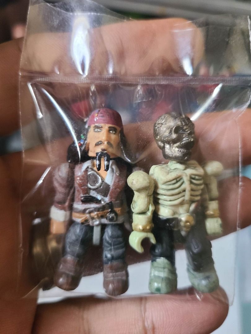 Pirates of the caribbean mega bloks minifigures set Hobbies