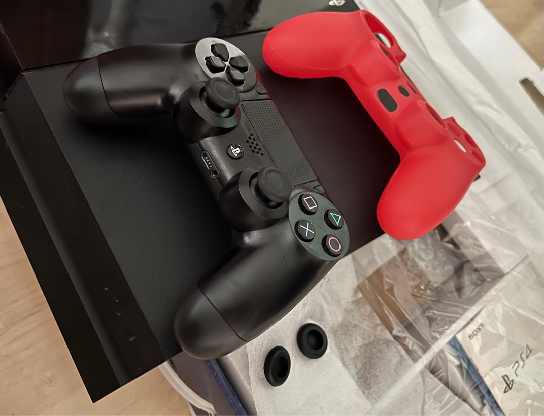 PS 4 Fat with Free Games (PlayStation 4), Video Gaming, Video Game