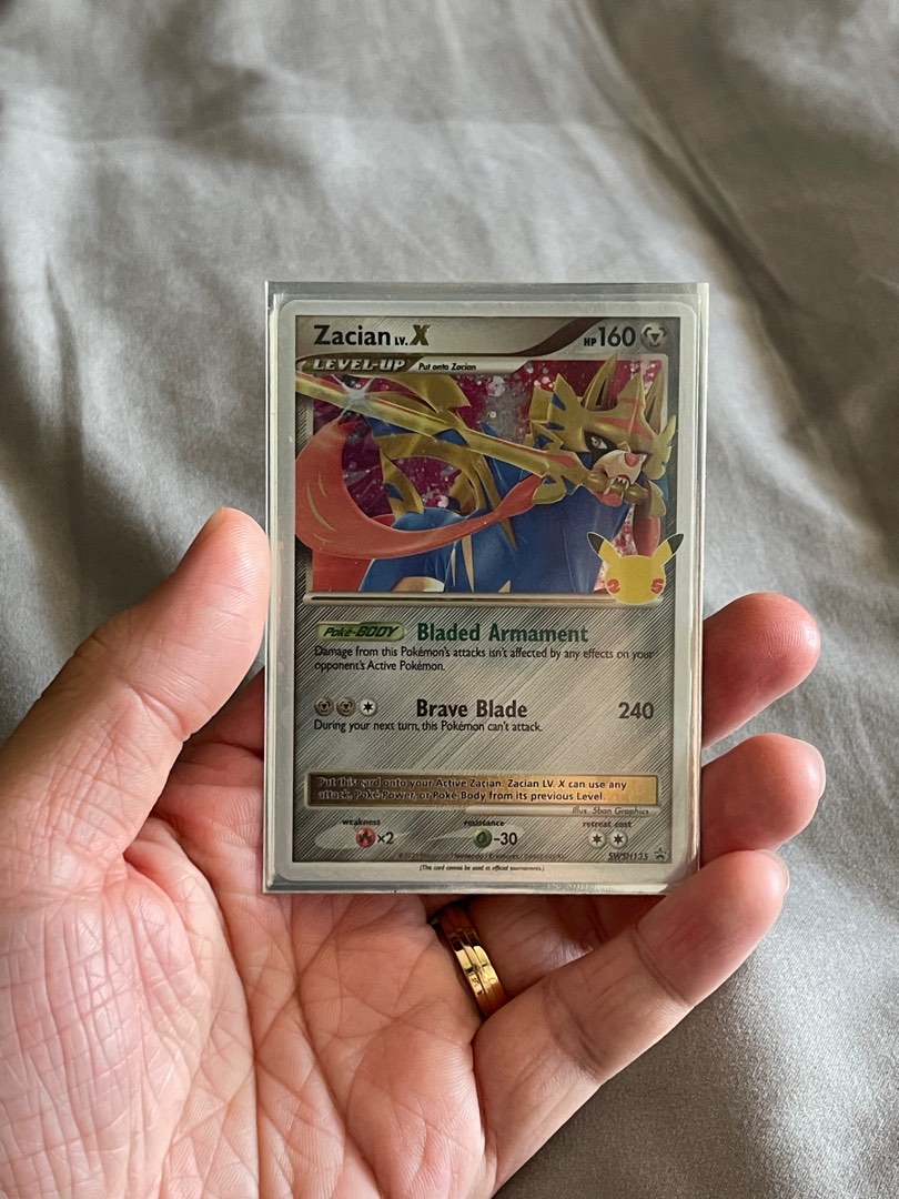  Pokemon - Zacian LV.X - SWSH135 - Celebrations Black Star Promo  - Holofoil Card : Toys & Games