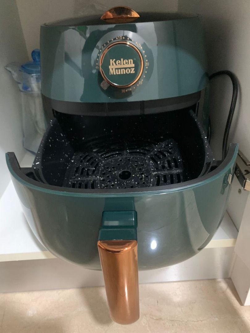 Rarely used Air Fryer, TV & Home Appliances, Kitchen Appliances, Fryers