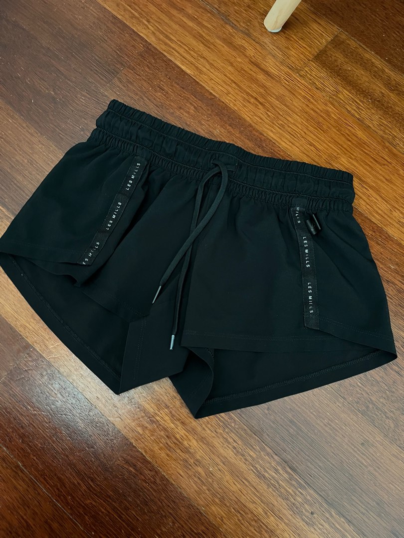 Les mills shorts store