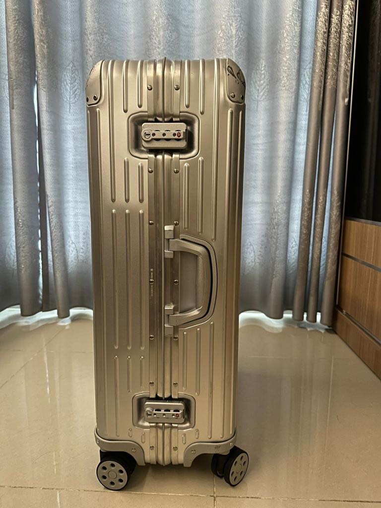 RIMOWA Topaz Suitcase Aluminum 86 L Silver Used