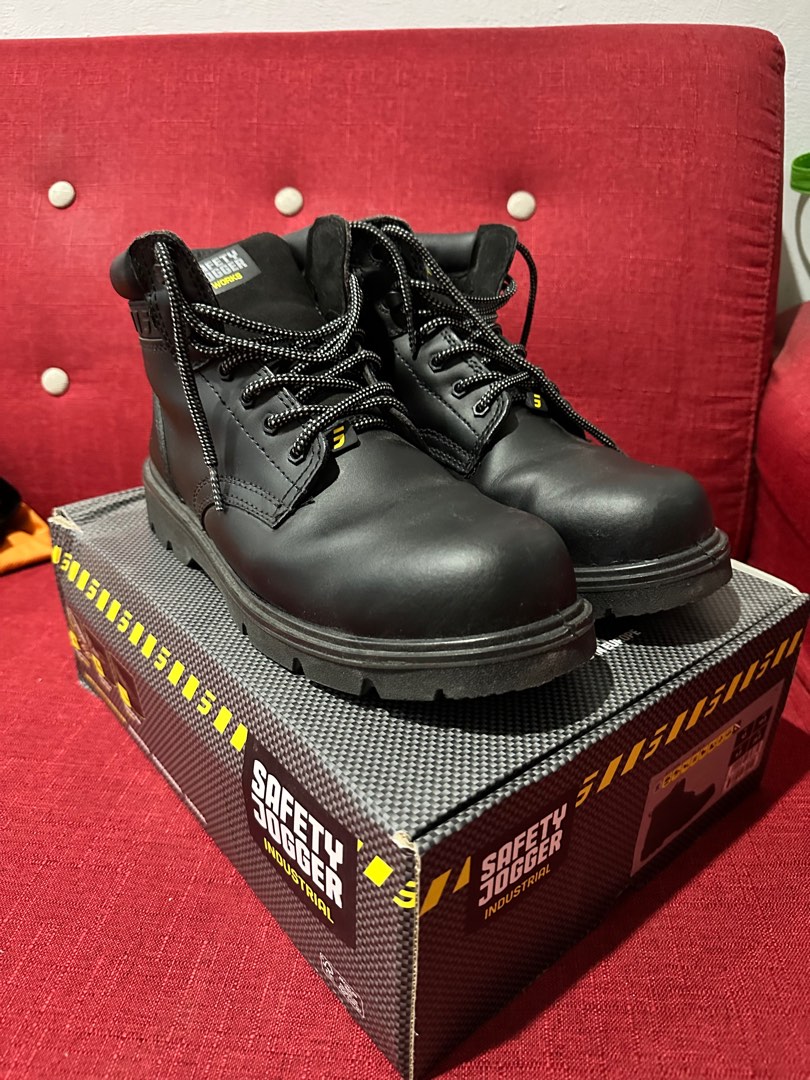 Safety shoes, Men's Fashion, Footwear, Boots on Carousell
